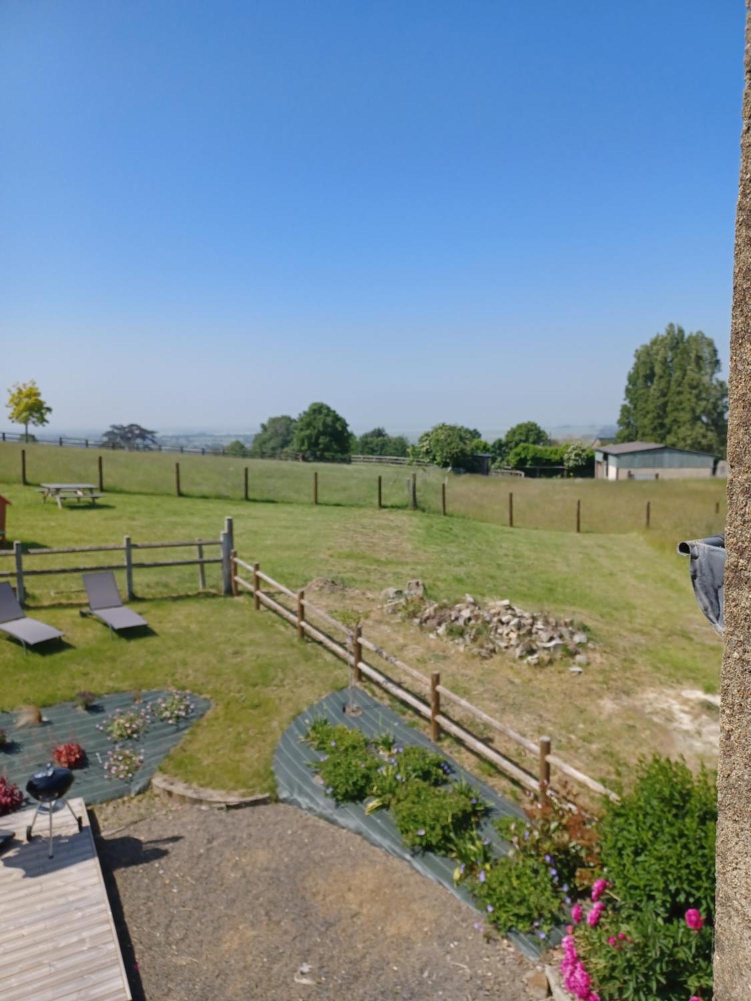 Studio Avec Vue Sur La Baie Avranches Esterno foto